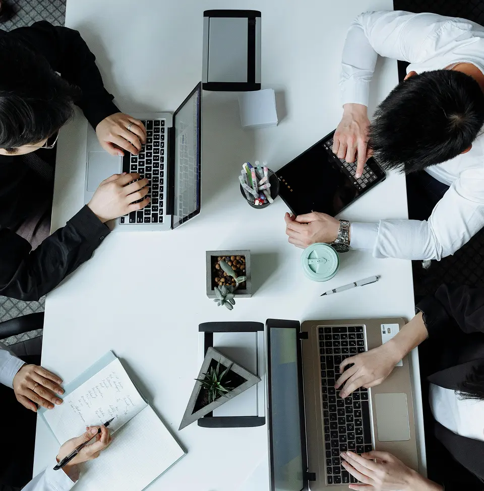 pexels-thirdman-7652039 1